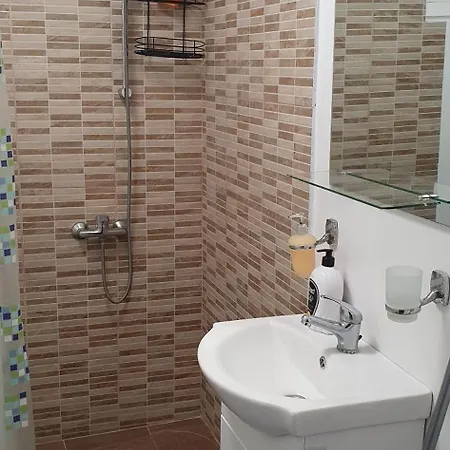 Casa Muresan בית הארחה *